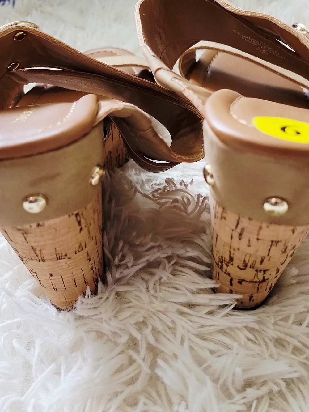 New Tommy Hilfiger Tan Wedge Sandals with Gold Logo Accent - Picture 4 of 5